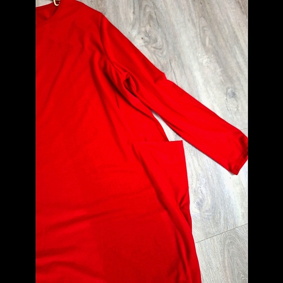 Dress - Picture 1 of 3